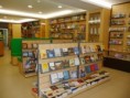 /album/inaugura%c3%a7%c3%a3o%20da%20livraria%20paroquial/vista-geral-da-livraria-jpg1/
